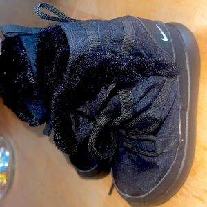 Roshe One High TDV ‘black’